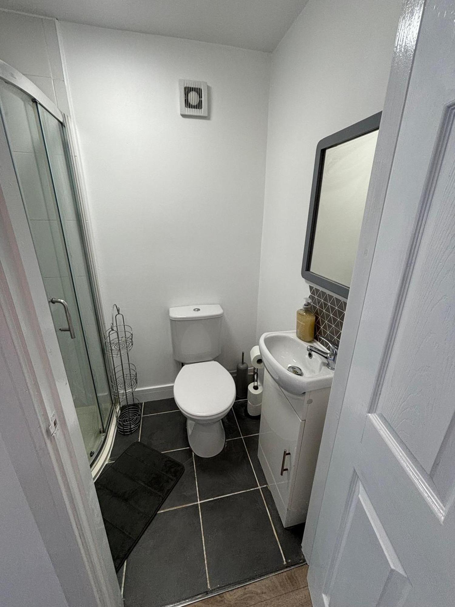 Modern & Cozy Gem - 10Min To City Center - Parking York Dış mekan fotoğraf